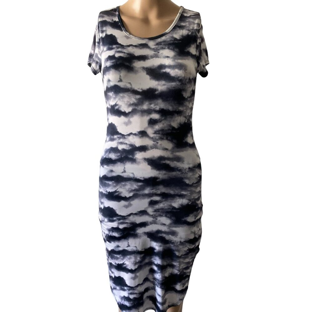 H & H Cloudy Day Size S Fitted Dress